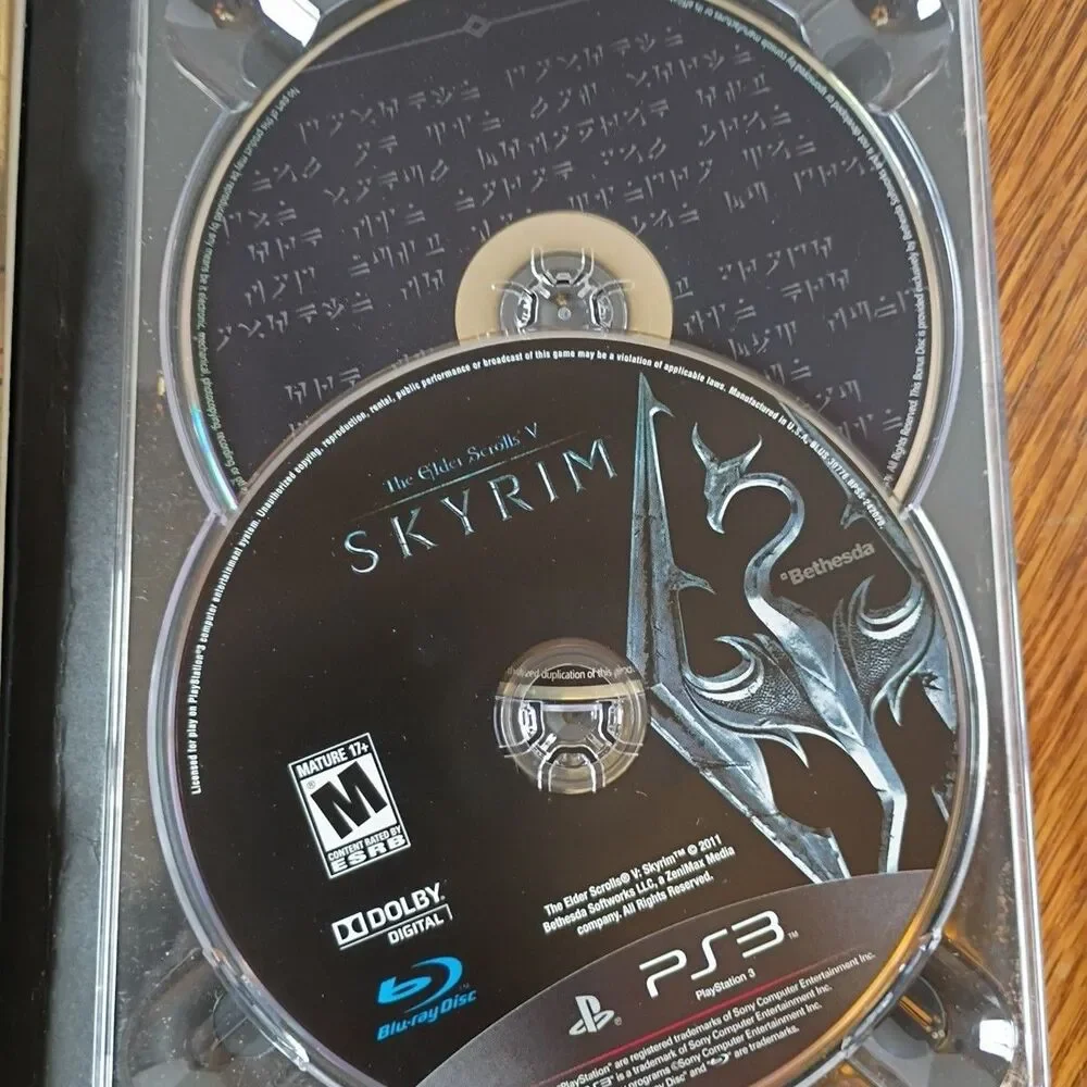 Elder Scrolls V: Skyrim - PS3 Collector's Edition w/ Map and Manual